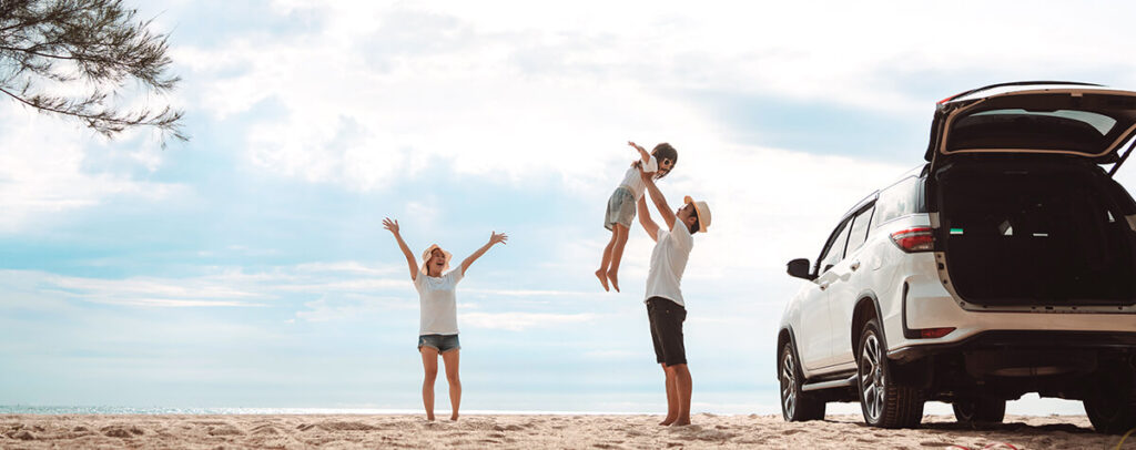 famille voiture plage