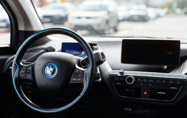 tableau de bord voiture electrique