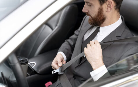 homme ceinture securite