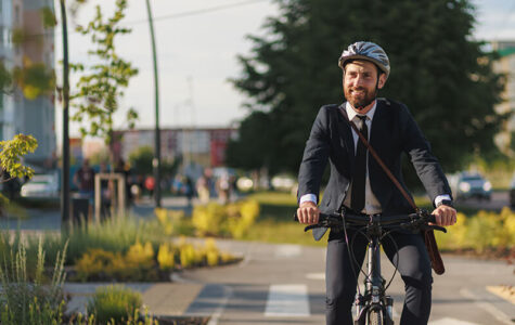 homme sur un velo