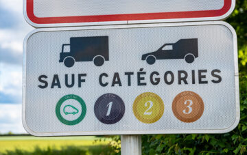 panneau zfe voiture