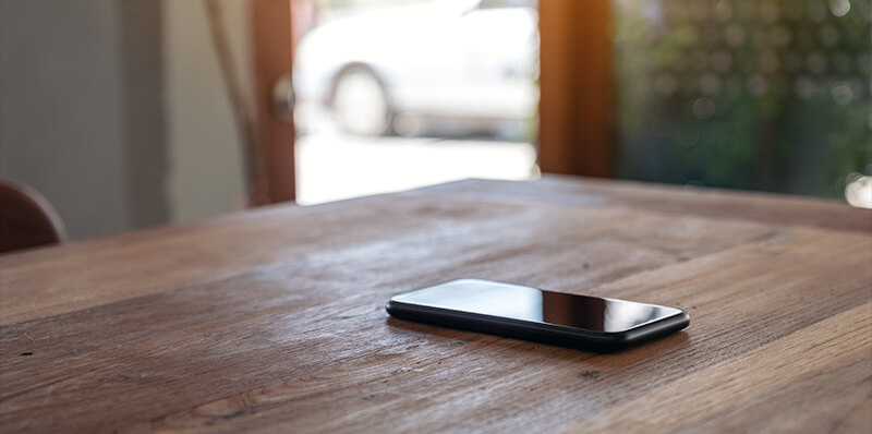 smartphone table