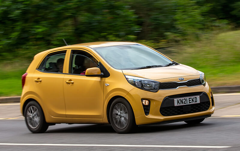 https://leocare.eu/fr/wp-content/uploads/2025/10/kia-picanto.jpg