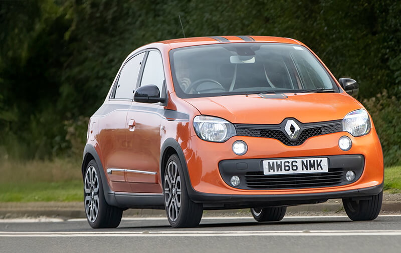 https://leocare.eu/fr/wp-content/uploads/2025/10/renault-twingo.jpg