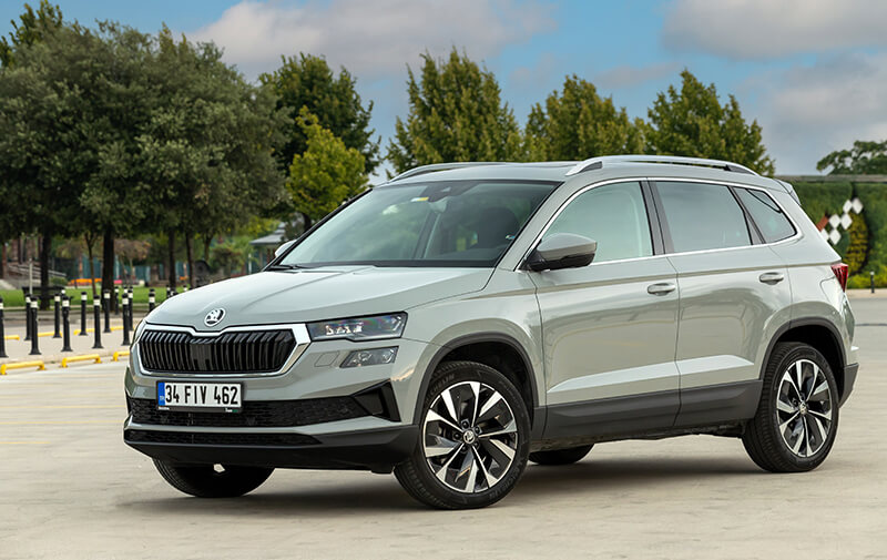 https://leocare.eu/fr/wp-content/uploads/2026/03/skoda-karoq.jpg