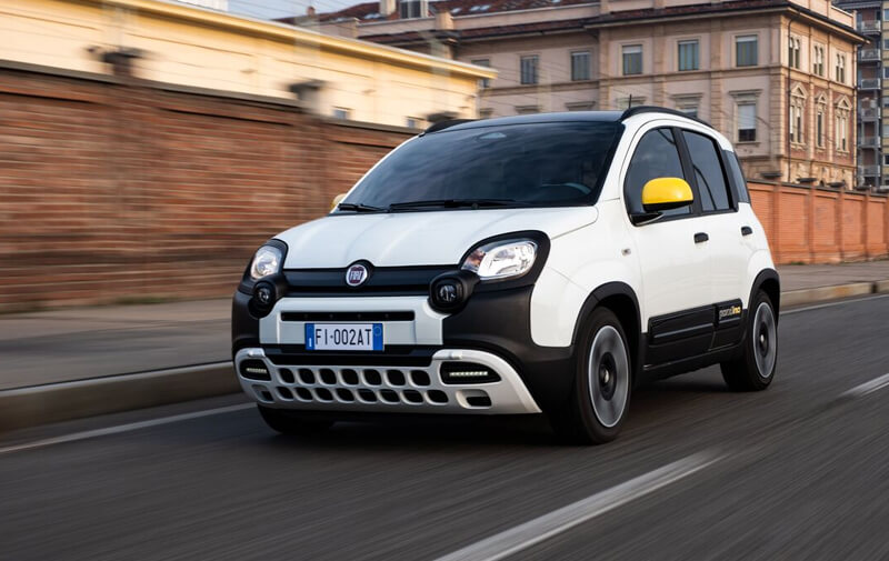 https://leocare.eu/fr/wp-content/uploads/2026/04/fiat-panda.jpg