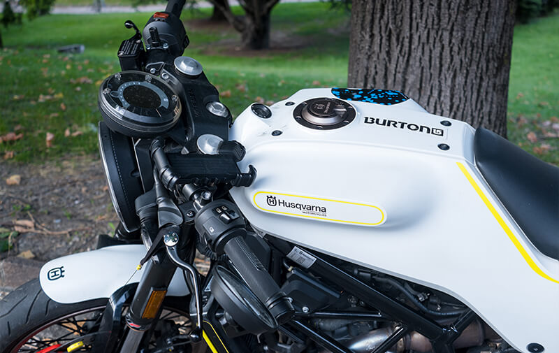 https://leocare.eu/fr/wp-content/uploads/2026/04/moto-husqvarna.jpg