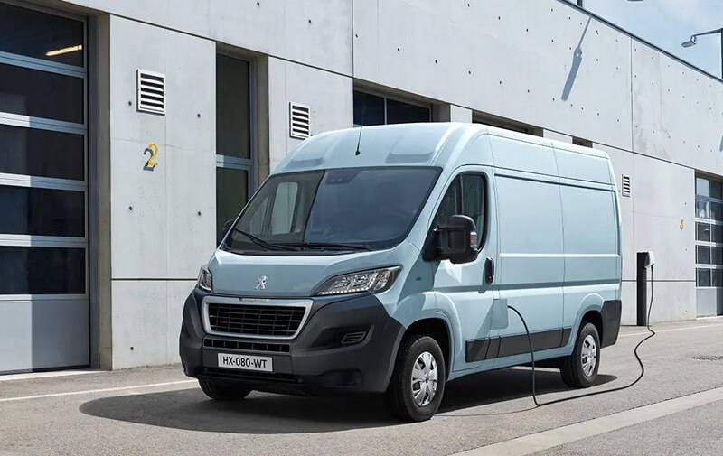 https://leocare.eu/fr/wp-content/uploads/2026/04/peugeot-boxer.jpg