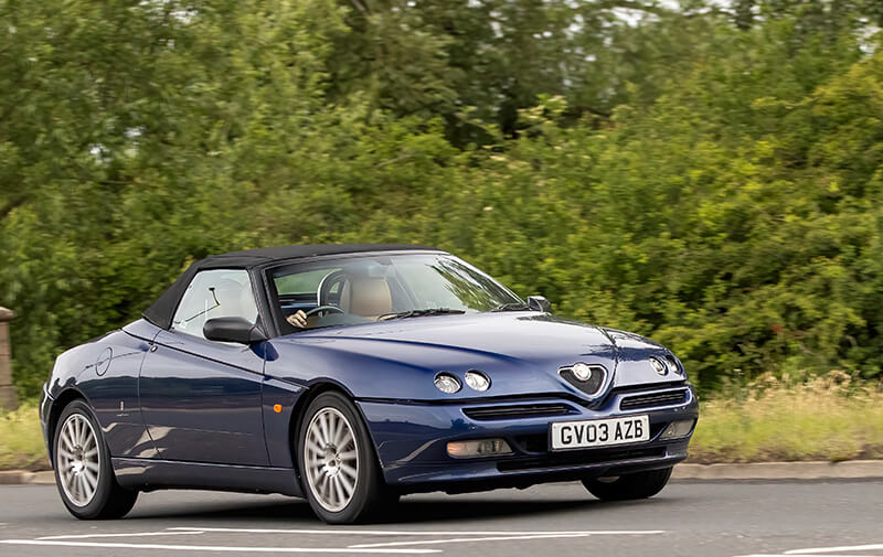 Assurance auto Alfa Romeo Spider : formules et tarifs