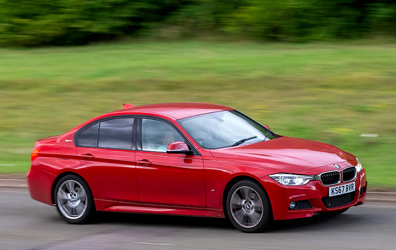 Assurance auto BMW 330 : formules et tarifs
