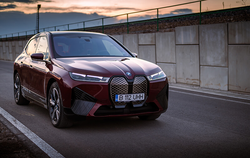 Assurance auto BMW iX : formules et tarifs