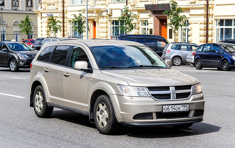 Assurance auto Dodge Journey : formules et tarifs