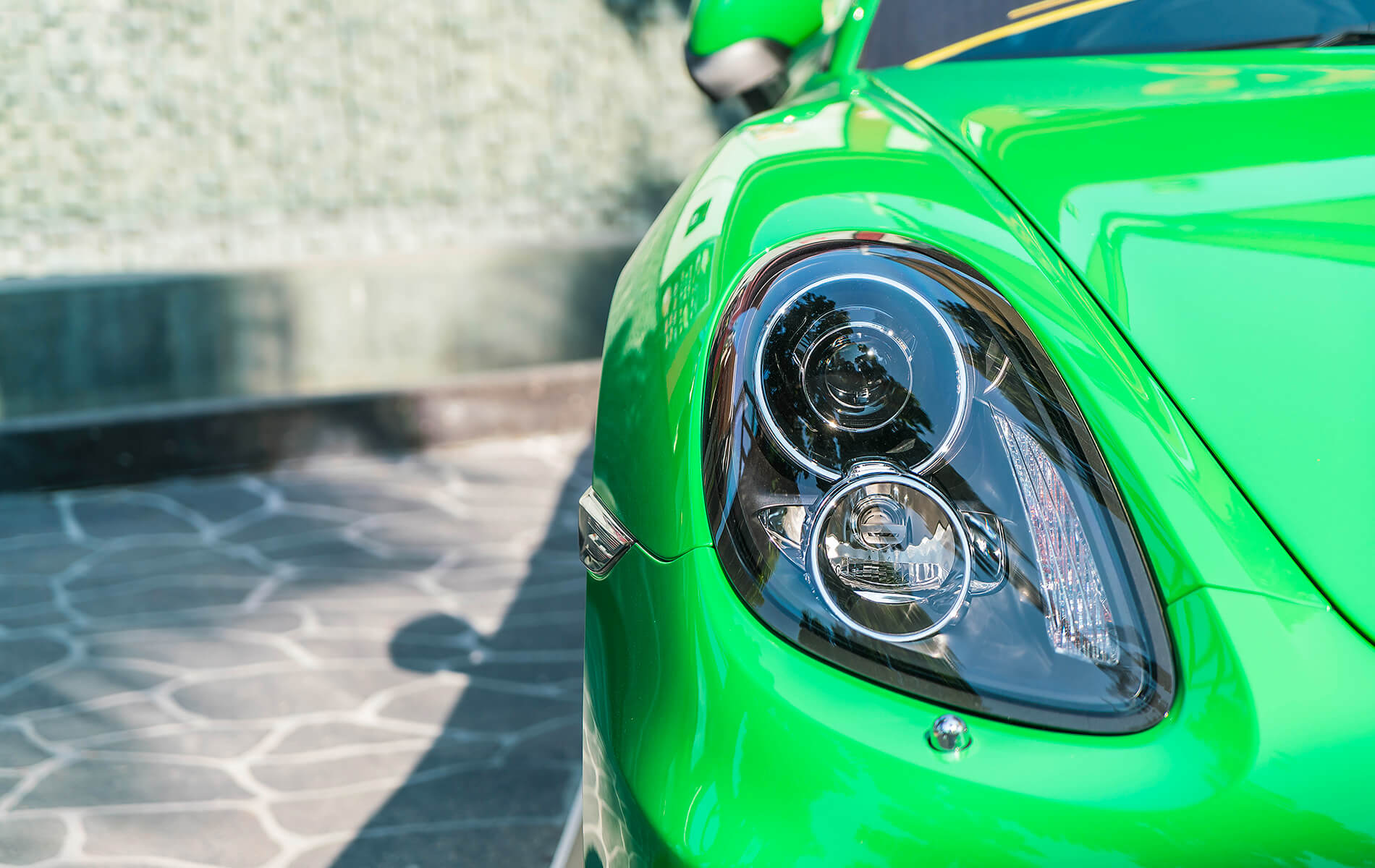 Quelle assurance choisir pour une voiture &eacute;lectrique de sport ?